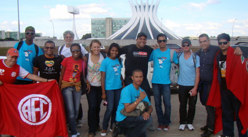 Marcha dos Pontos de Cultura em Brasília - ComCausa
