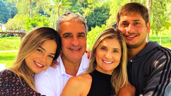 André Ceciliano e familia