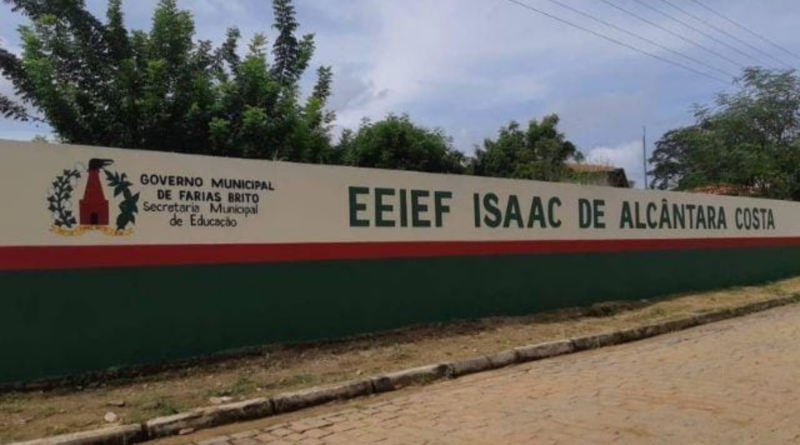 Adolescente invade escola no Ceará e fere duas meninas