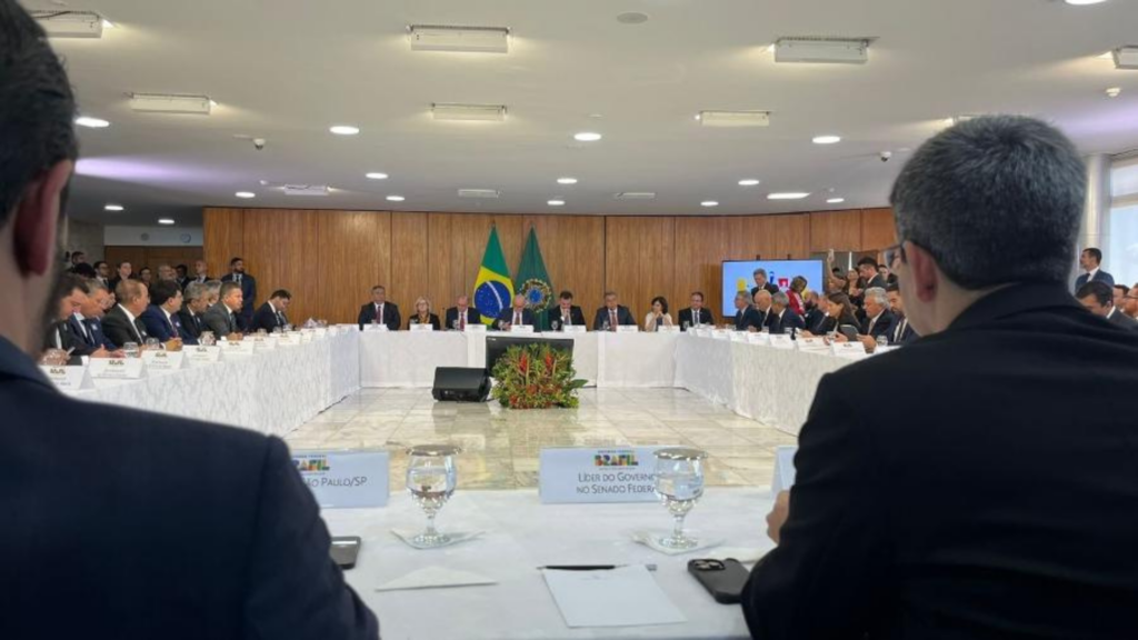 Reunião Lula, chefe dos três poderes, Governadores e Prefeitos