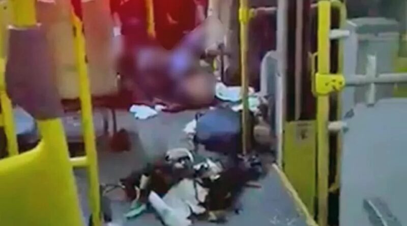 Ataque brutal Bandidos lançam granada em ônibus na Zona Oeste